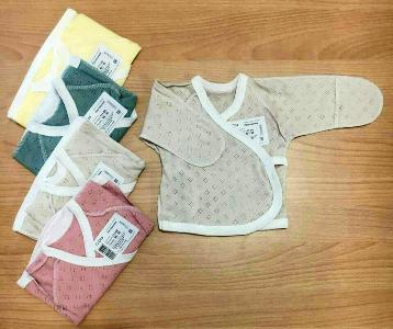 Распашонка 111-04ун  р.50 разноцв. перфорация      2